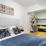 Apartment Lumina With Balcony Overlooking The Park