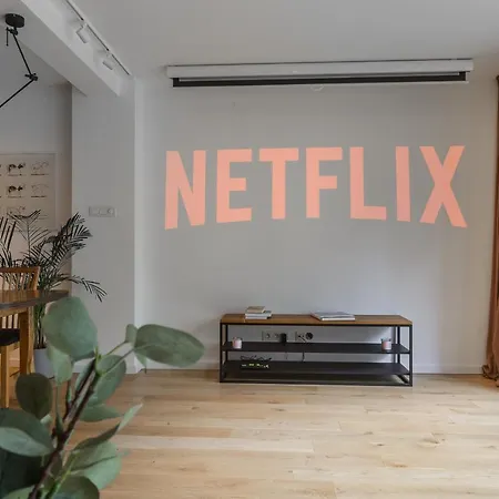 Lumina With Balcony Overlooking The Park * Łódź