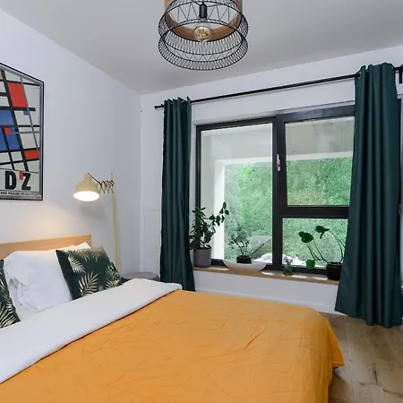 Lumina With Balcony Overlooking The Park * Łódź