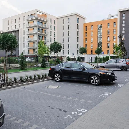 Apartament Lumina With Balcony Overlooking The Park Łódź