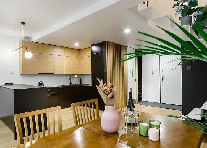 דירה Lumina With Balcony Overlooking The Park לודז'