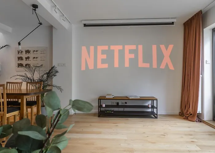 Lumina With Balcony Overlooking The Park * Łódź