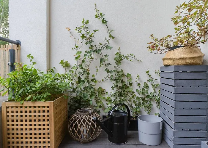 Lumina With Balcony Overlooking The Park * Łódź
