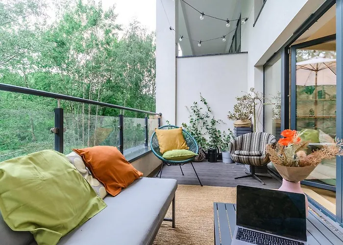 Apartmán Lumina With Balcony Overlooking The Park